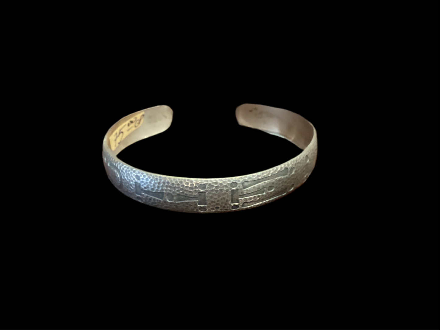 CP textured symbol bracelet