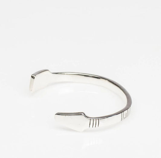 ARROW CUFF